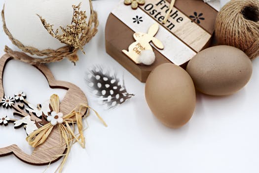 Rustic Easter arrangement with eggs, wooden decor, and natural elements. Ostergeschenk